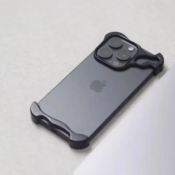 Black and Silver Crystal iPhone Case - Picture 6 of 6